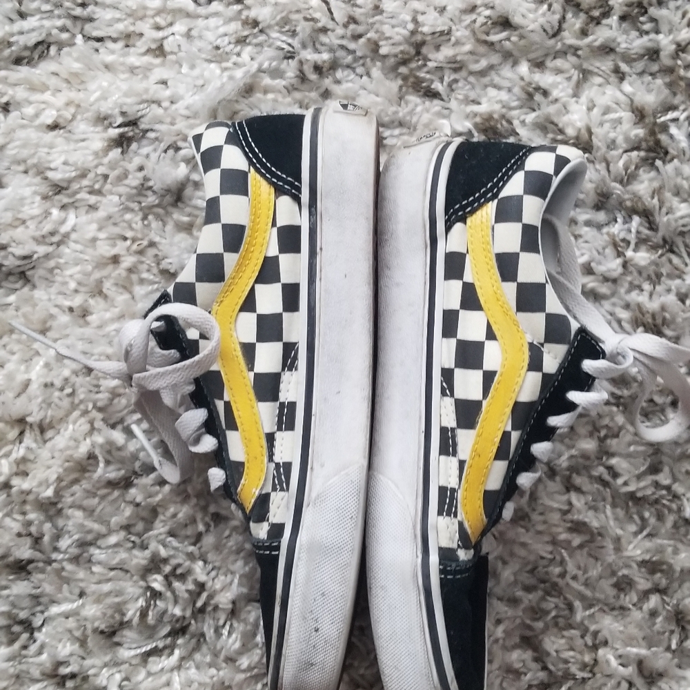 Vans - Picture 4 of 5